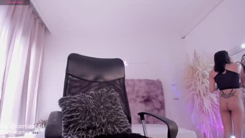 Snapshot of cammile_cole chatting on 10, 1, 2025 Laura Camila online show from 10, 1, 2025