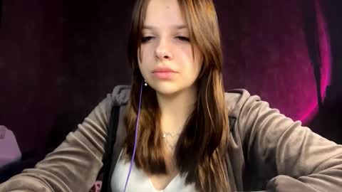 Snapshot of cammyalquicira chatting on 26, 9, 2025 Vicky online show from 26, 9, 2025