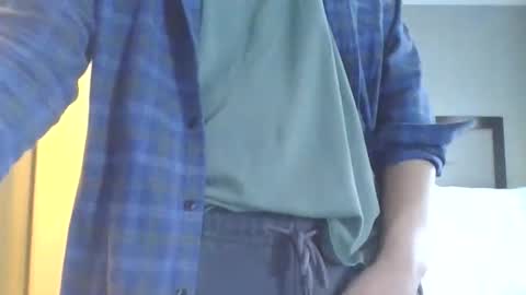 Snapshot of cammyman6900 chatting on 1, 11, 2025 cammyman6900 online show from 1, 11, 2025