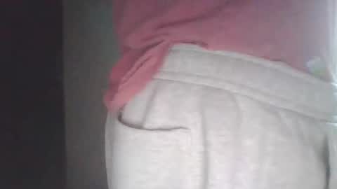 Snapshot of cammyman6900 chatting on 14, 11, 2025 cammyman6900 online show from 14, 11, 2025