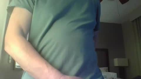 Snapshot of cammyman6900 chatting on 16, 11, 2025 cammyman6900 online show from 16, 11, 2025