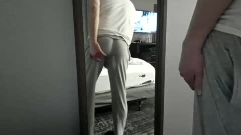 Snapshot of cammyman6900 chatting on 4, 3, 2026 cammyman6900 online show from 4, 3, 2026