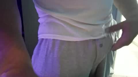 Snapshot of cammyman6900 chatting on 4, 7, 2026 cammyman6900 online show from 4, 7, 2026
