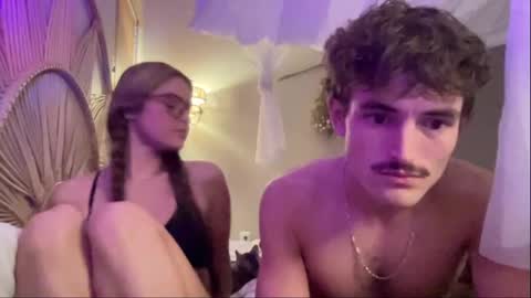 camncaroline online show from 17, 9, 2025
