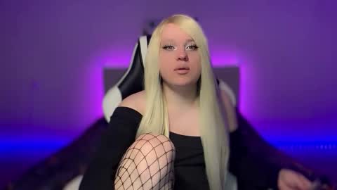 Snapshot of camsmiley chatting on 14, 12, 2025 Miley online show from 14, 12, 2025