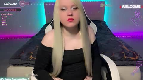 Snapshot of camsmiley chatting on 20, 12, 2025 Miley online show from 20, 12, 2025