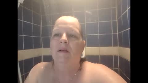 Snapshot of canadianqueen1973 chatting on 1, 6, 2026 canadianqueen1973 online show from 1, 6, 2026