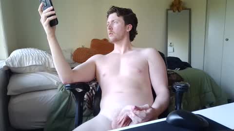 Snapshot of canadianstud18 chatting on 29, 1, 2025 Devon online show from 29, 1, 2025
