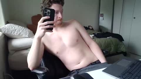 Snapshot of canadianstud18 chatting on 3, 2, 2025 Devon online show from 3, 2, 2025