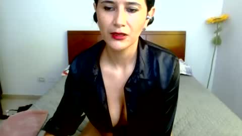 Snapshot of canddysexxx_ chatting on 29, 6, 2026 Carolina online show from 29, 6, 2026