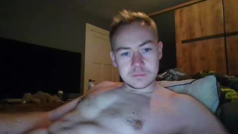 Snapshot of candy_boy_xoxo chatting on 29, 3, 2026 candy_boy_xoxo online show from 29, 3, 2026