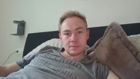 Snapshot of candy_boy_xoxo chatting on 21, 4, 2026 candy_boy_xoxo online show from 21, 4, 2026