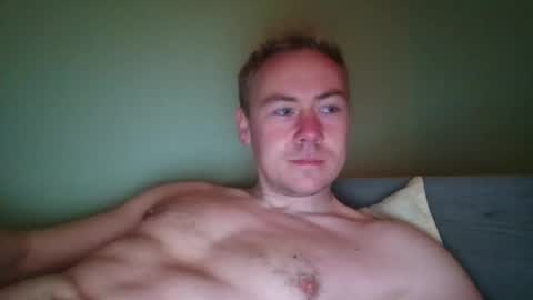 Snapshot of candy_boy_xoxo chatting on 26, 4, 2026 candy_boy_xoxo online show from 26, 4, 2026