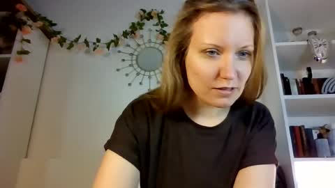Candy Cougar online show from 15, 6, 2026