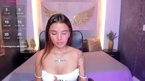 Snapshot of candy_lyn_ chatting on 30, 6, 2026 C A N D Y online show from 30, 6, 2026