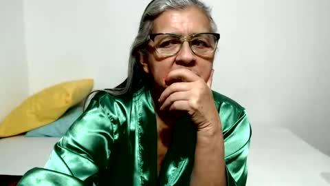 Snapshot of candy_mature_ chatting on 7, 7, 2026 candy online show from 7, 7, 2026