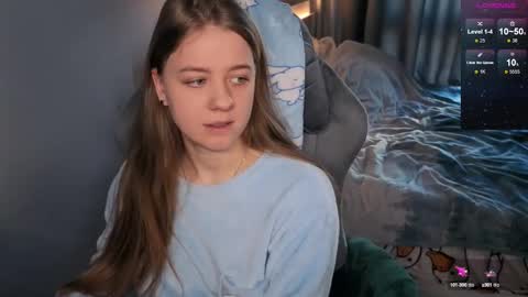 Snapshot of candy_meggie chatting on 7, 3, 2025 Megan online show from 7, 3, 2025