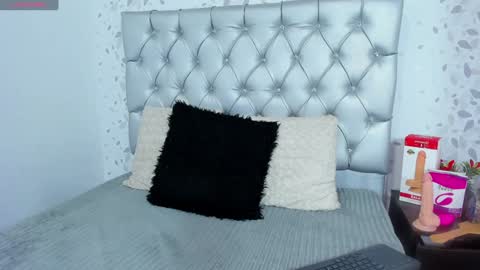 Snapshot of candy_mery chatting on 12, 12, 2024 candy mery online show from 12, 12, 2024