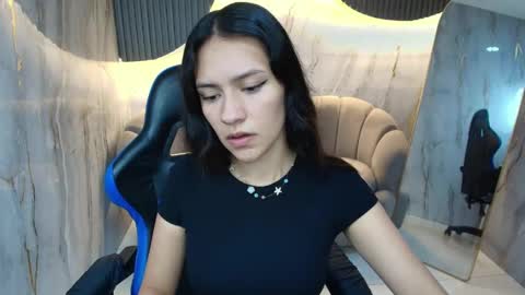 Snapshot of candy_sky_r chatting on 28, 4, 2026 Candy online show from 28, 4, 2026