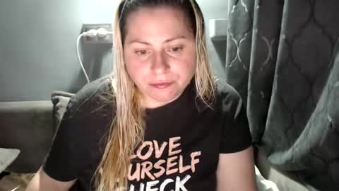 Laura online show from 11, 10, 2025