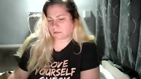 Laura online show from 14, 10, 2025