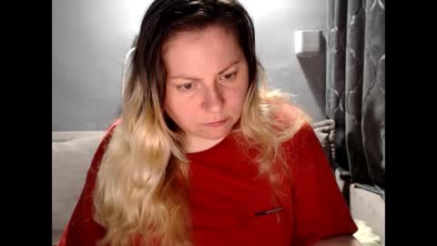 Snapshot of candycream74 chatting on 4, 6, 2026 Laura online show from 4, 6, 2026
