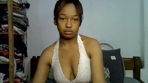 Snapshot of candyh0 chatting on 8, 7, 2026 candyh0 online show from 8, 7, 2026