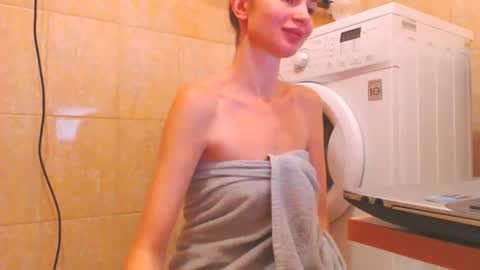Snapshot of candyjesx chatting on 5, 12, 2024 CANDYJESx online show from 5, 12, 2024