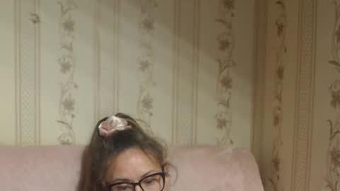 Snapshot of candylady13 chatting on 22, 10, 2025 say meow and send tips online show from 22, 10, 2025