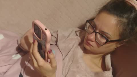 Snapshot of candylady13 chatting on 15, 11, 2025 say meow and send tips online show from 15, 11, 2025