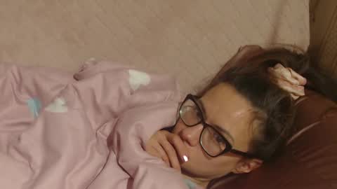 Snapshot of candylady13 chatting on 19, 11, 2025 say meow and send tips online show from 19, 11, 2025