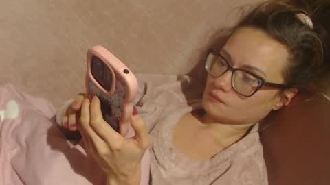 Snapshot of candylady13 chatting on 17, 12, 2025 say meow and send tips online show from 17, 12, 2025