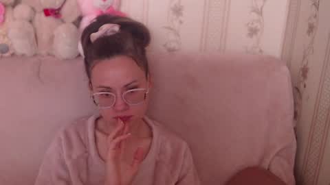 Snapshot of candylady13 chatting on 4, 5, 2026 say meow and send tips online show from 4, 5, 2026