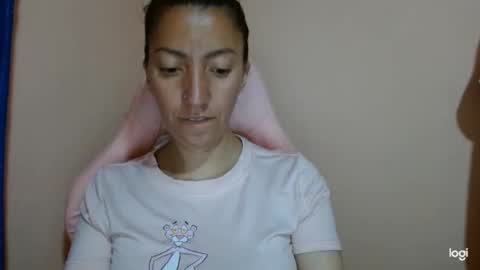 Snapshot of candymilfff chatting on 8, 4, 2026 candymilfff online show from 8, 4, 2026