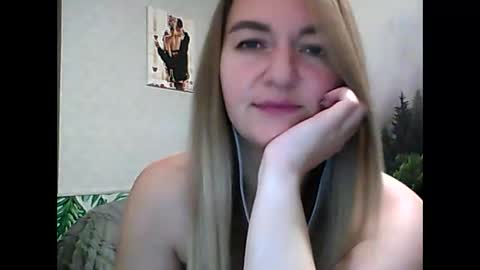 Snapshot of candyolime chatting on 16, 9, 2025 Daisy online show from 16, 9, 2025