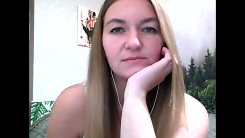 Snapshot of candyolime chatting on 5, 10, 2025 Daisy online show from 5, 10, 2025