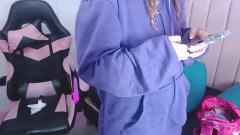 candywalthonrs707 online show from 5, 3, 2026