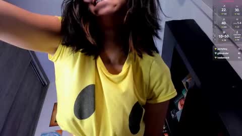 Snapshot of candyxpeach chatting on 11, 12, 2024 Camilla online show from 11, 12, 2024