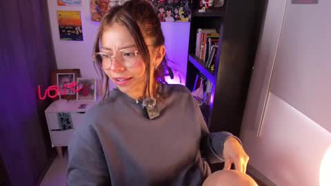 Snapshot of candyxpeach chatting on 6, 2, 2025 Camilla online show from 6, 2, 2025