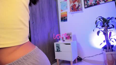 Snapshot of candyxpeach chatting on 17, 2, 2025 Camilla online show from 17, 2, 2025