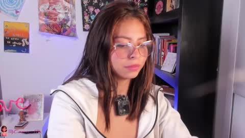 Snapshot of candyxpeach chatting on 4, 3, 2025 Camilla online show from 4, 3, 2025