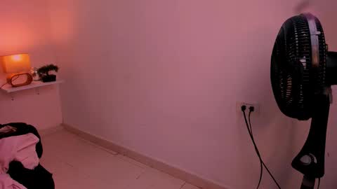 Candy online show from 15, 9, 2025