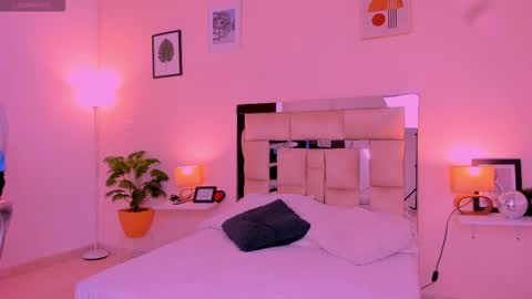 Candy online show from 27, 9, 2025