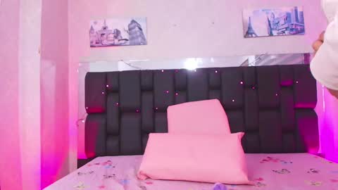 Aura  online show from 7, 2, 2025