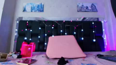 Aura  online show from 10, 3, 2025