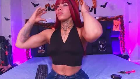 Aura  online show from 24, 10, 2025