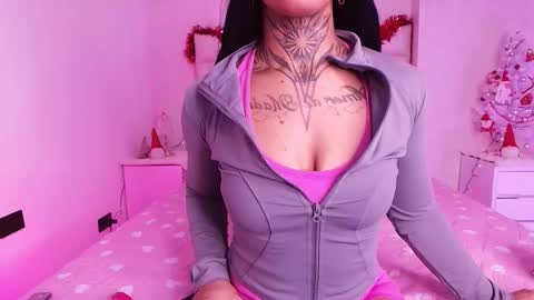 Aura  online show from 4, 12, 2025