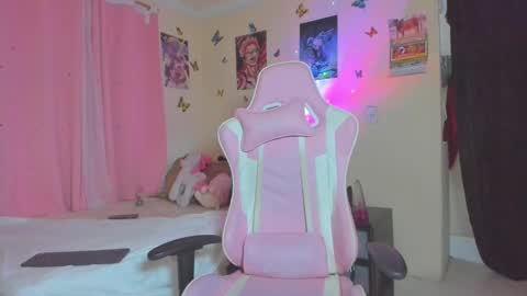 Snapshot of canela_vae chatting on 15, 2, 2025 Canela online show from 15, 2, 2025