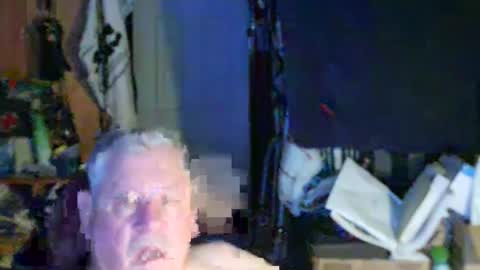 Snapshot of canoelicker69 chatting on 25, 9, 2025 canoelicker69 online show from 25, 9, 2025