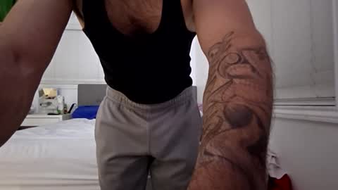 Snapshot of cappinrc8 chatting on 22, 11, 2025 cappinrc8 online show from 22, 11, 2025